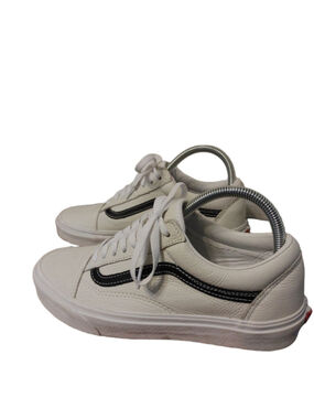 VANS Leather Old Skool Size 8M or 9.5W
